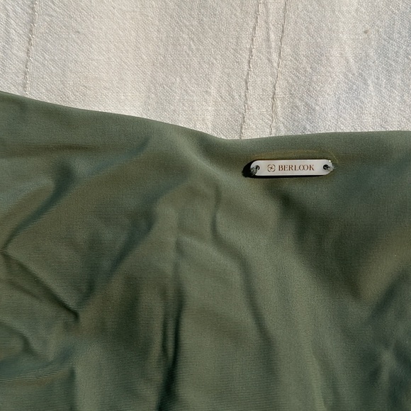 Berlook Bikini - Picture 5 of 8